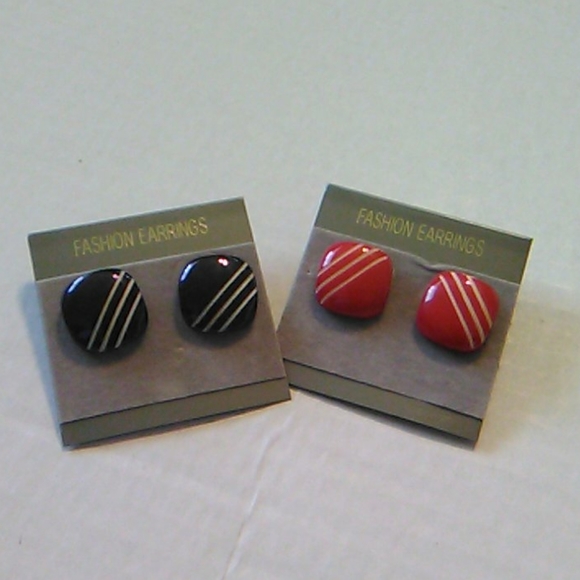 Jewelry - New Black and Red earrings bundle set